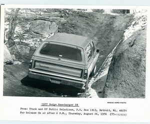 1977 Dodge Ramcharger PR Photo-15.jpg